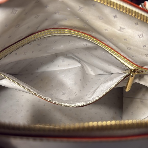 Louis Vuitton Lockit MM Suhali Leather Satchel - Picture 11 of 15